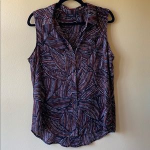 Line Patterned Sleeveless Blouse